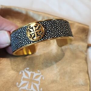 Rustic Cuff Danielle Stingray black iridescent gold accent bracelet